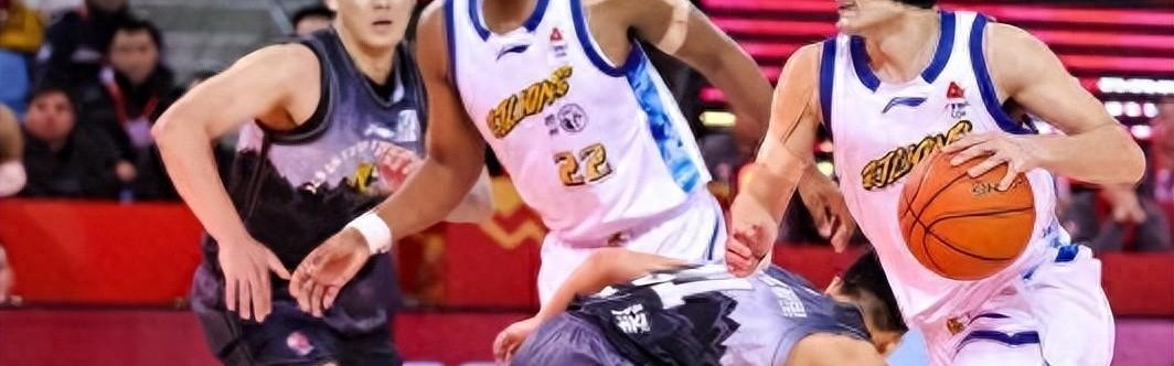 乐鱼电竞官方网-事情闹大！广厦爆冷之夜，安保骂孙铭徽家人，球迷：CBA草台班子