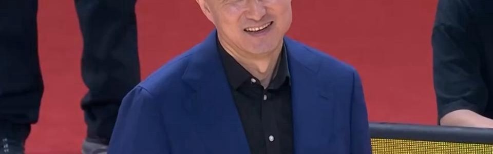 乐鱼电竞官方网-虽败犹荣，广东队惨败北京，却收重大喜讯，杜锋不用下课了